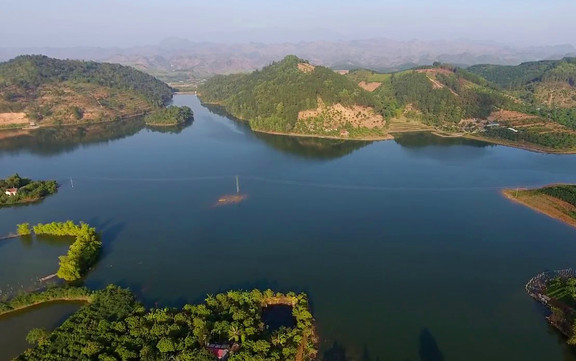 Hồ Tiền Phong
