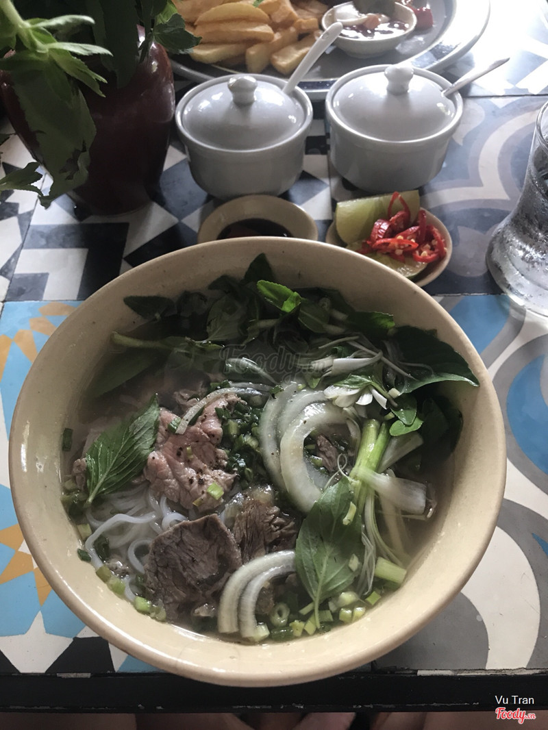 Phở tái nạm đặc biệt