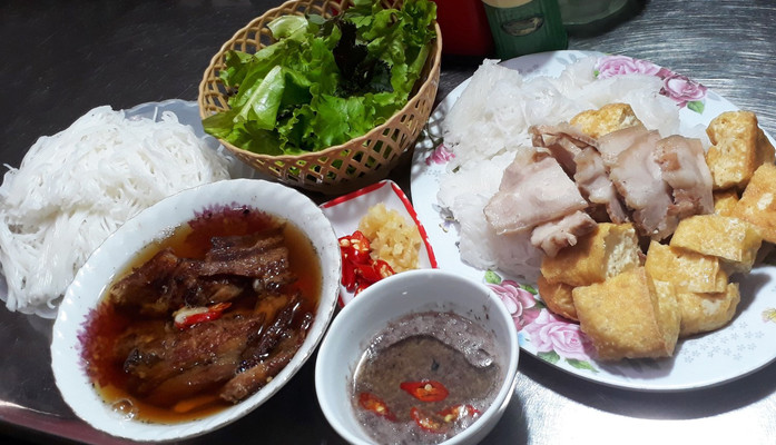 Bún Chả & Bún Đậu - Giảng Võ