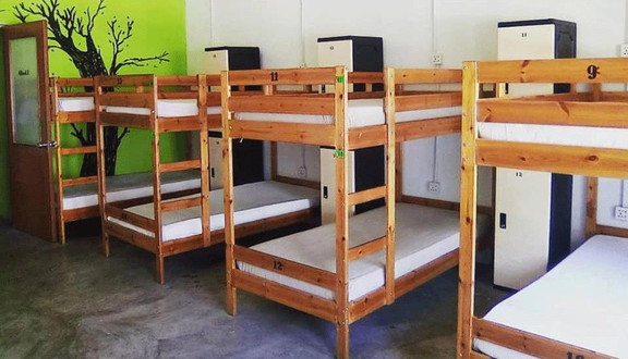 PODs The Backpackers Home & Cafe