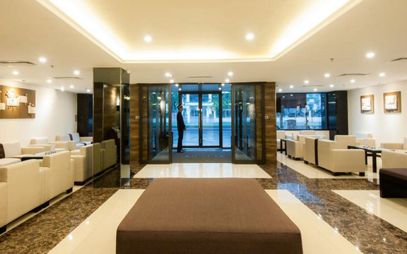 Sakura Hotel - Liễu Giai