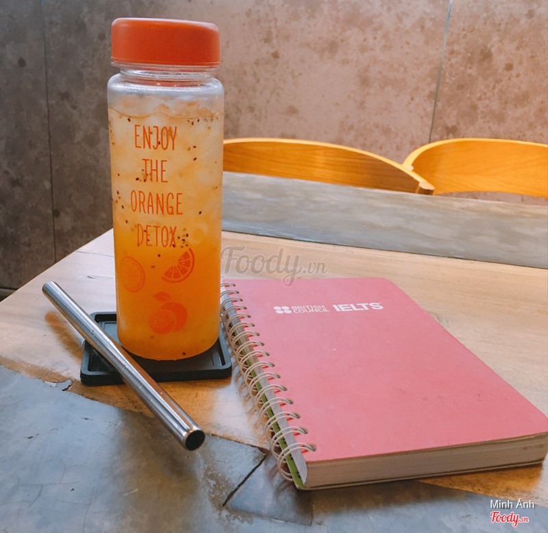 Trà cam nha đam thì phải, ngon cực 👍🏼 