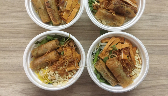 Bún Xào Chay - Lạc Long Quân