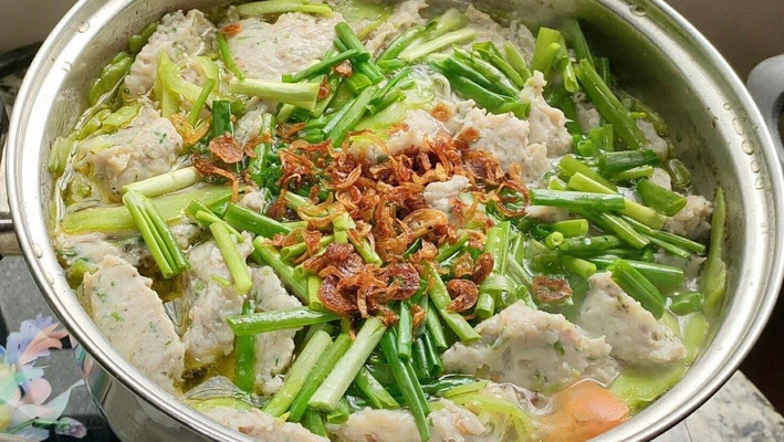 Lẩu Cá Thác Lác Tươi Đặc Biệt  - Phan Phú Tiên