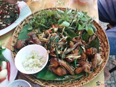 Thỏ rang sả l&#225; chanh