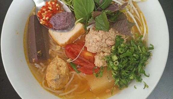 Soha's Cafe & Bún Riêu Sài Gòn