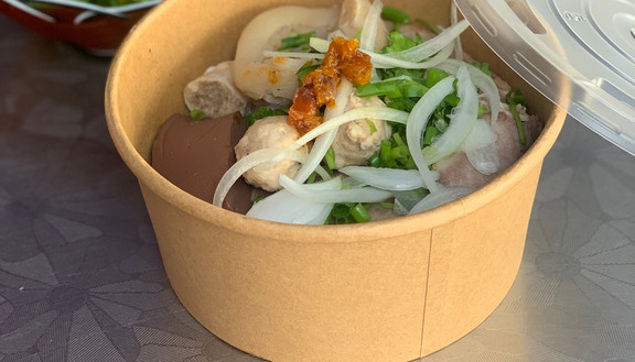 An Cựu - Bún Bò Huế - Hoàng Ngân