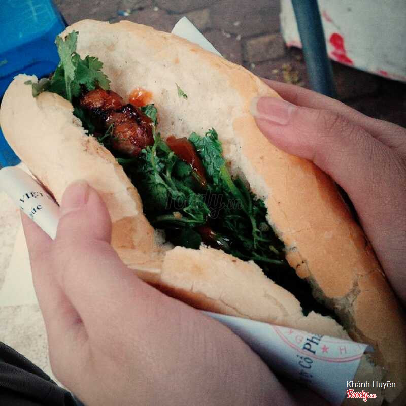 bánh mì  thịt xiên