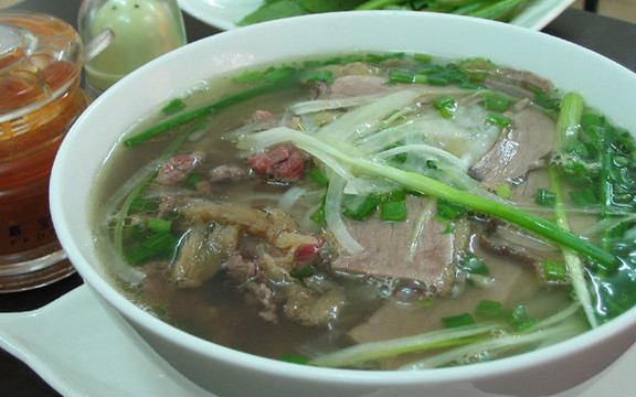Phở Hùng - Hưng Phú