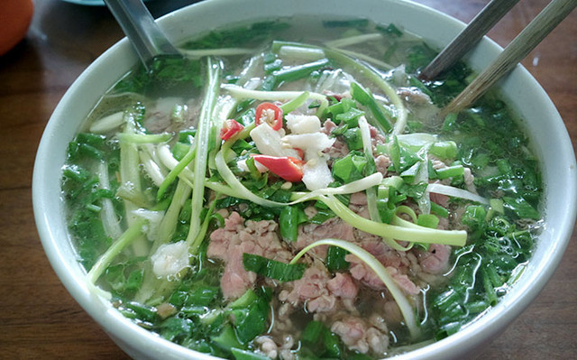 Phở Tư Lùn - Hai Bà Trưng - 23 Hai Bà Trưng