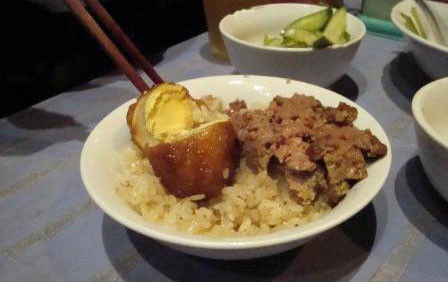 Xôi & Bánh Mì - Phố Vọng