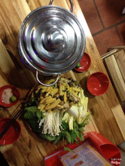 Lẩu ếch măng cay 130k