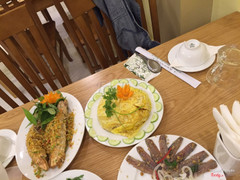 Tôm tích và gỏi cá trích đặc sản Phú Quốc