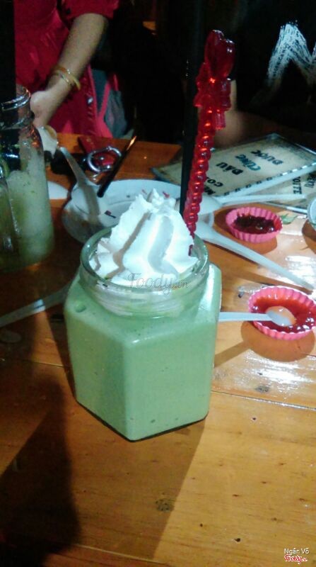 iu món này lắm lắm. trà xanh đá xay