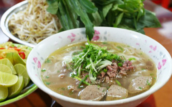 Phở Bò Gầu Gân