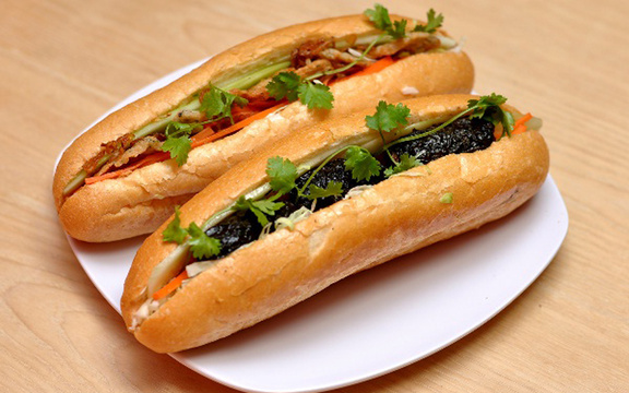 Nam Hùng - Bánh Mì