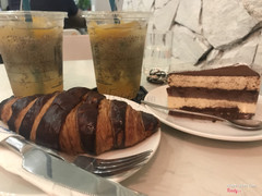 Tiramisu+chocolate croissant