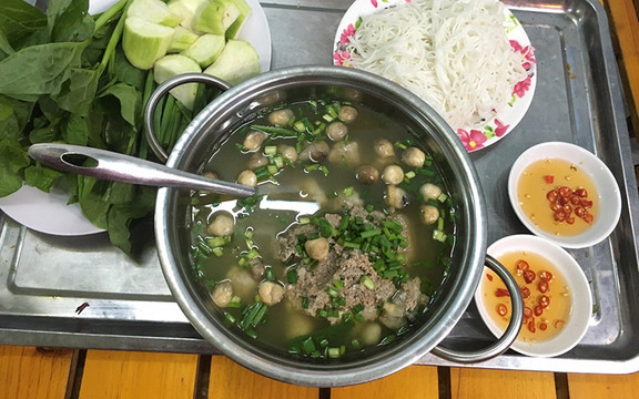 Quán Bi 102 – Lẩu Dê Úc