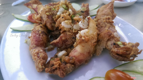 Mực trứng chiên giòn rang muối tiêu 150k