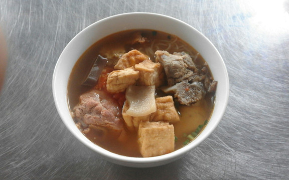 Bún Riêu Vỉa Hè