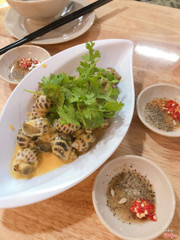 ốc hương sốt trứng muối