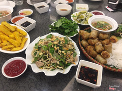 Bún chả nem , nộm bò, khoai lang chiên
