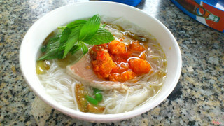 bún cá ăn ở bến tàu cao tốc Rạch Giá 