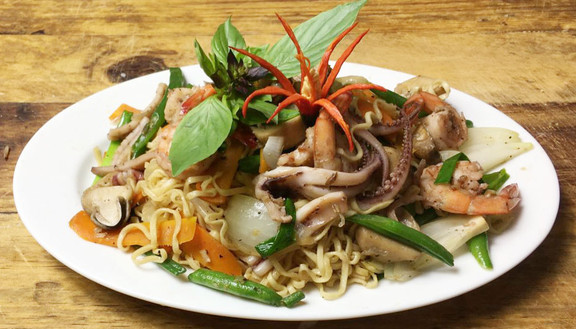 Hồng Mơ - Đồ Nướng & Mì Xào Hải Sản