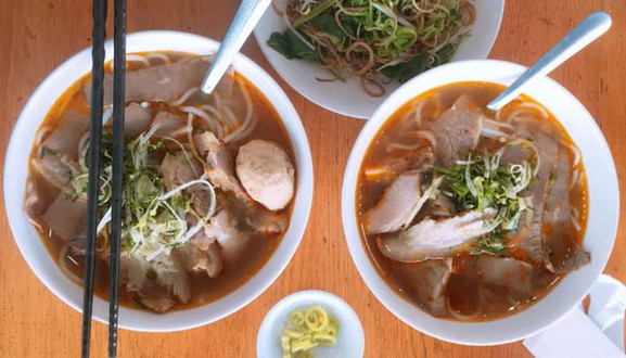 Bún Bò Tân Hạnh - Chân Cầu Công Lương