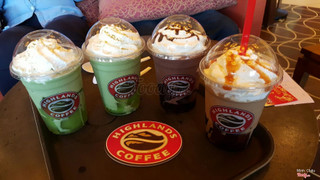 Freeze greentea, freeze chocolate and caramel