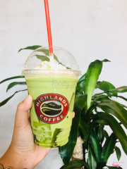 Không gian thoáng mát. Nhân viên nhiệt tình. Lần nào đi cũng uống matcha ☺️ 