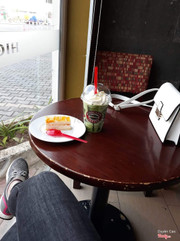 2 từ thôi " bị nghiện " 🐷