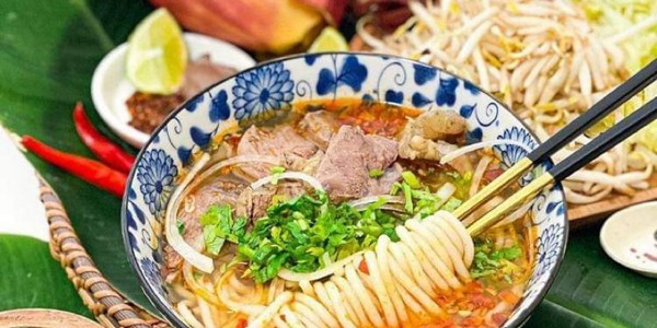 Phú - Bún Bò Đà Nẵng - Dương Quảng Hàm