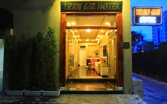 Trần Gia Hotel - Láng Hạ 