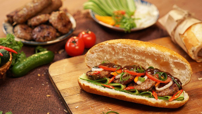 Chị Hường - Bánh Mì Thịt