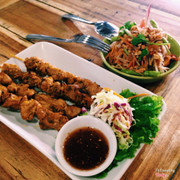 gà satay + pad Thái