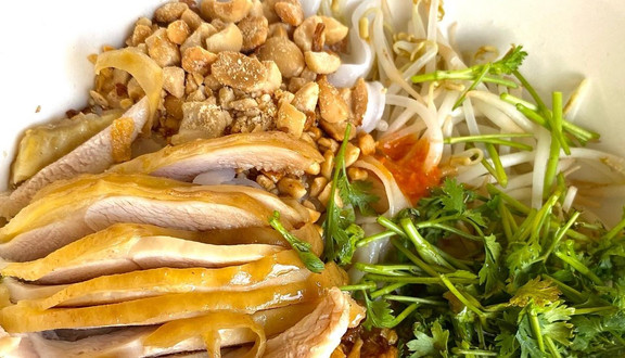 Tiệm Phở Nam Phan - Phở - Mai Động