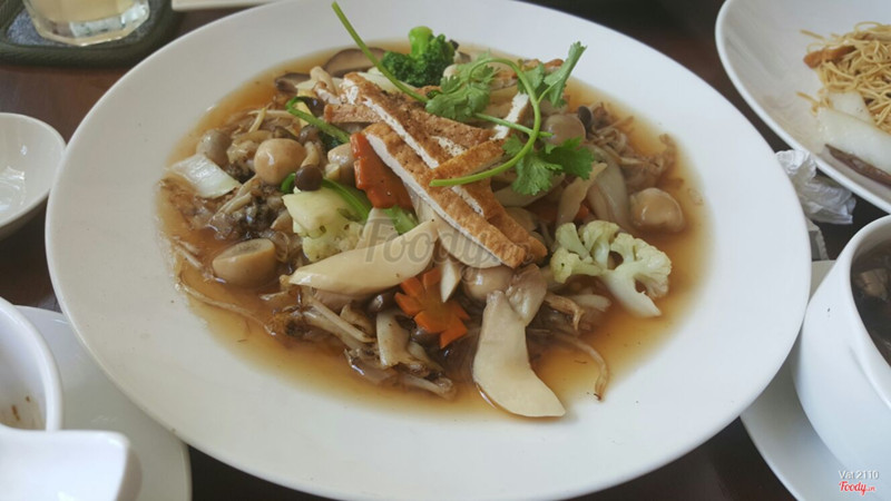 hủ tiếu xào chay