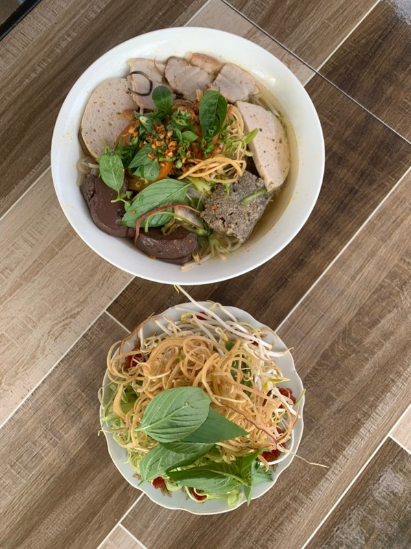 Bún Riêu Bà Tư - Lộ Vòng Cung