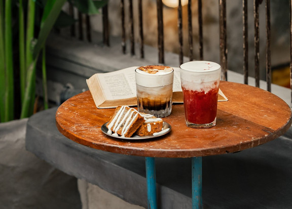 Cà Zone Caffe & Bites - Cà Phê Muối Huế - Nguyễn Gia Trí