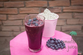 Blueberry smoothie