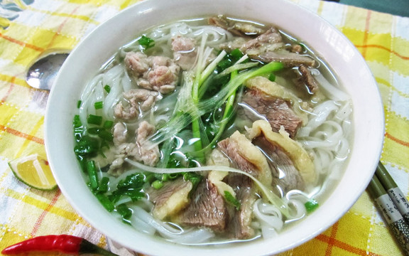 Phở Bò Đặc Biệt - Lê Lợi