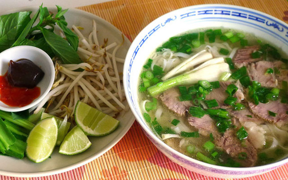 Phở Hoàng - Nguyễn Tri Phương