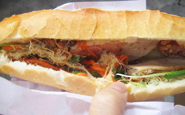 Bánh Mì Thịt Bình Dân