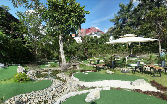 Park Lane - Mini Golf Restaurant Bar
