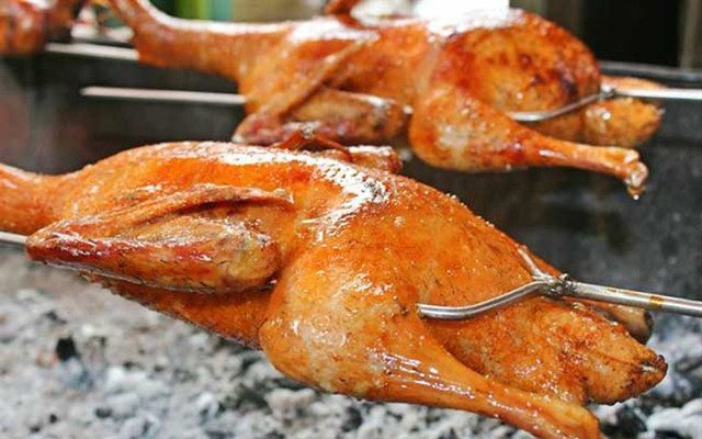 Tuấn Thắm - Vịt Nướng Lá Mắc Mật