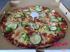 Veggie pizza