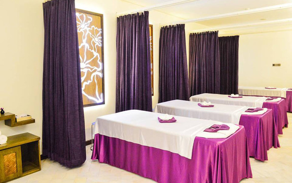 The Holiday Spa & Massage
