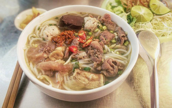 Ngọc Huyền - Bún Bò Cay