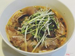 Bún bò huế tô đặc biệt